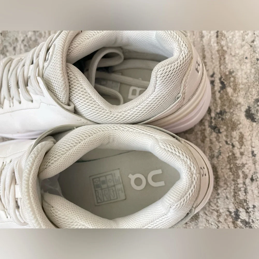 On Cloud The Roger Advantage White Leather Running Athletic Casual Shoes Size 7 - Picture 6 of 15